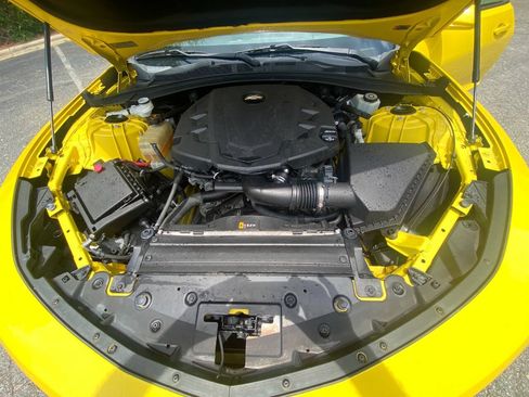 Used 2016 Chevrolet Camaro LT RWD image 46
