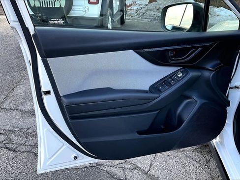 Used 2023 Subaru Crosstrek 2.0i Premium image 21