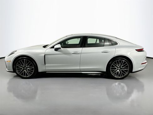 Certified 2026 Porsche Panamera image 2