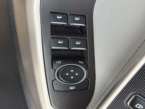 Used 2023 Ford Explorer XLT w/ Equipment Group 202A AWD/4WD image 21