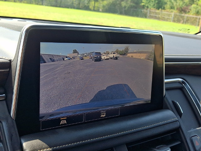 Used 2021 Chevrolet Suburban Premier AWD/4WD image 17