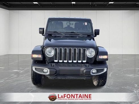 Used 2019 Jeep Wrangler Unlimited Sahara image 8