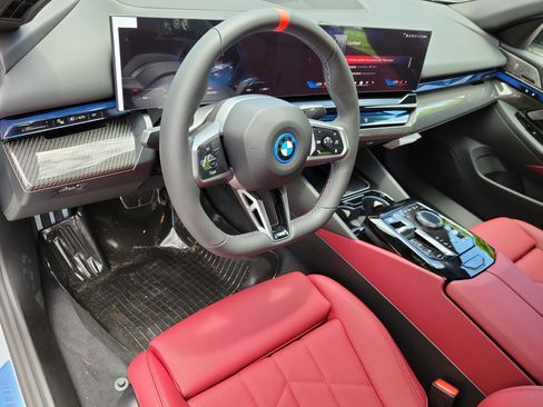 New 2026 BMW i5 M60 AWD/4WD image 18