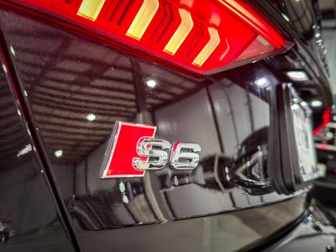 Used 2020 Audi S6 Premium Plus w/ S Sport Package AWD/4WD image 6