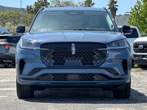 New 2026 Lincoln Aviator Reserve AWD/4WD image 8