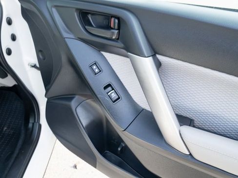 Used 2018 Subaru Forester 2.5i Premium image 46