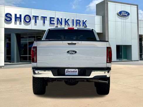 Used 2024 Ford F150 Lariat w/ FX4 Off-Road Package image 8