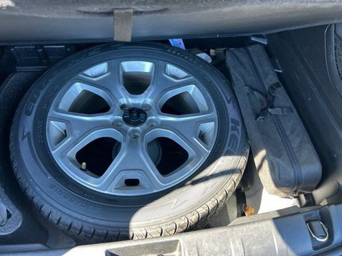 Used 2017 Jeep Renegade Limited w/ Trailer Tow Group image 39