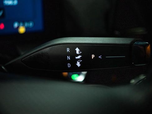 Used 2024 Honda Prologue EX image 18