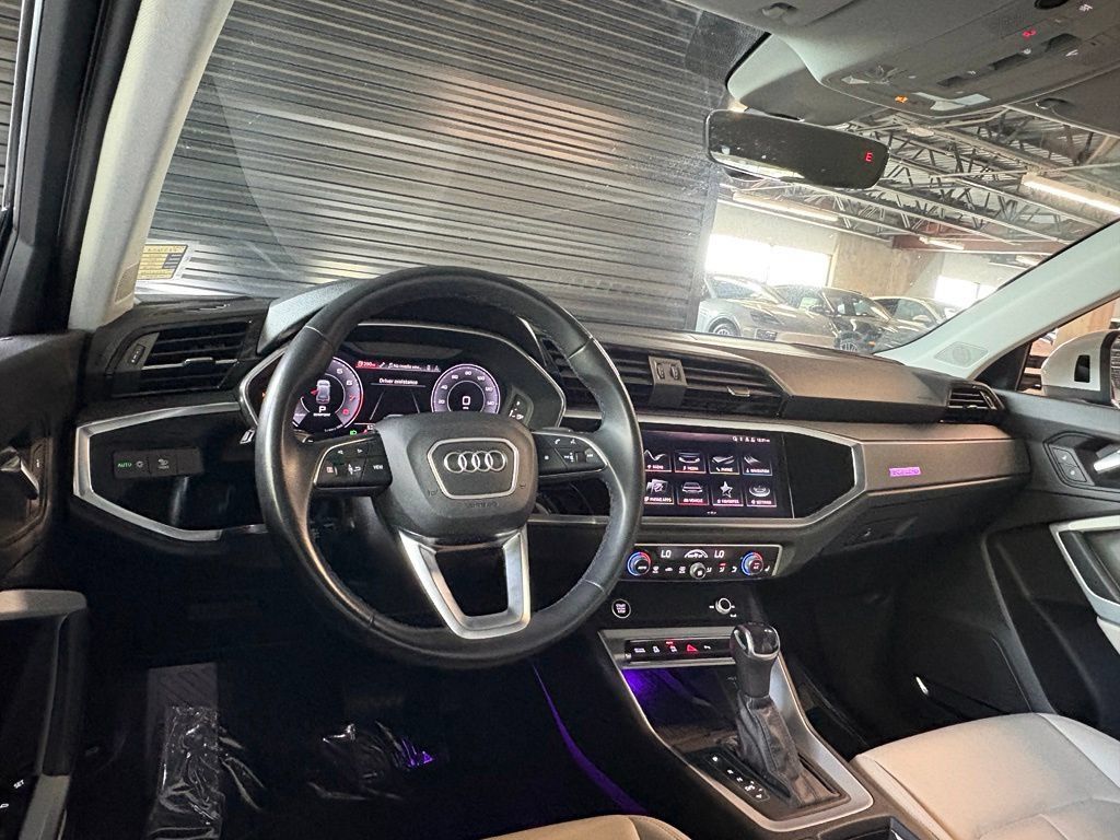 Used 2022 Audi Q3 2.0T Premium Plus w/ Premium Plus Package AWD/4WD image 15