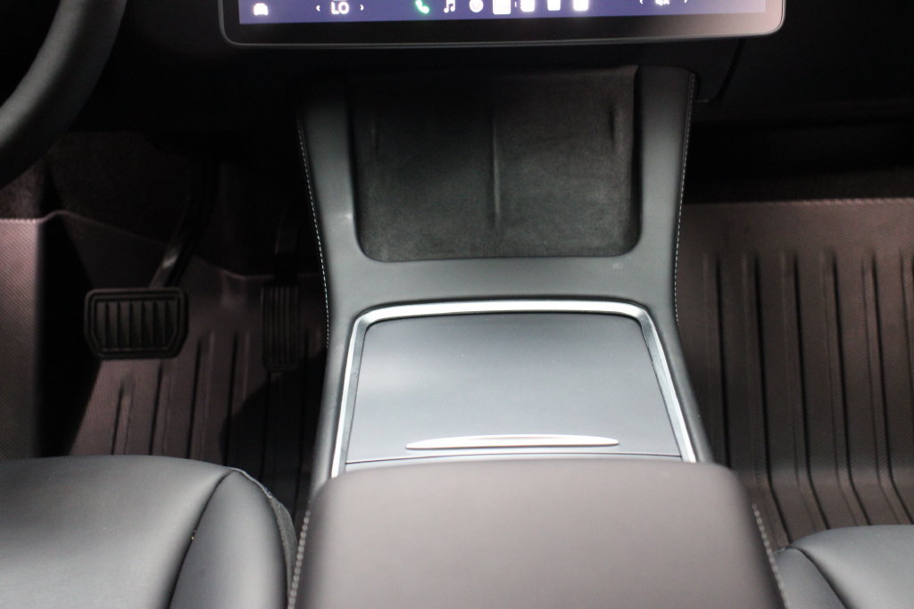 Used 2023 Tesla Model Y Long Range AWD/4WD image 14