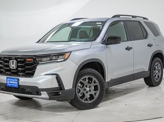 New 2025 Honda Pilot TrailSport video 1