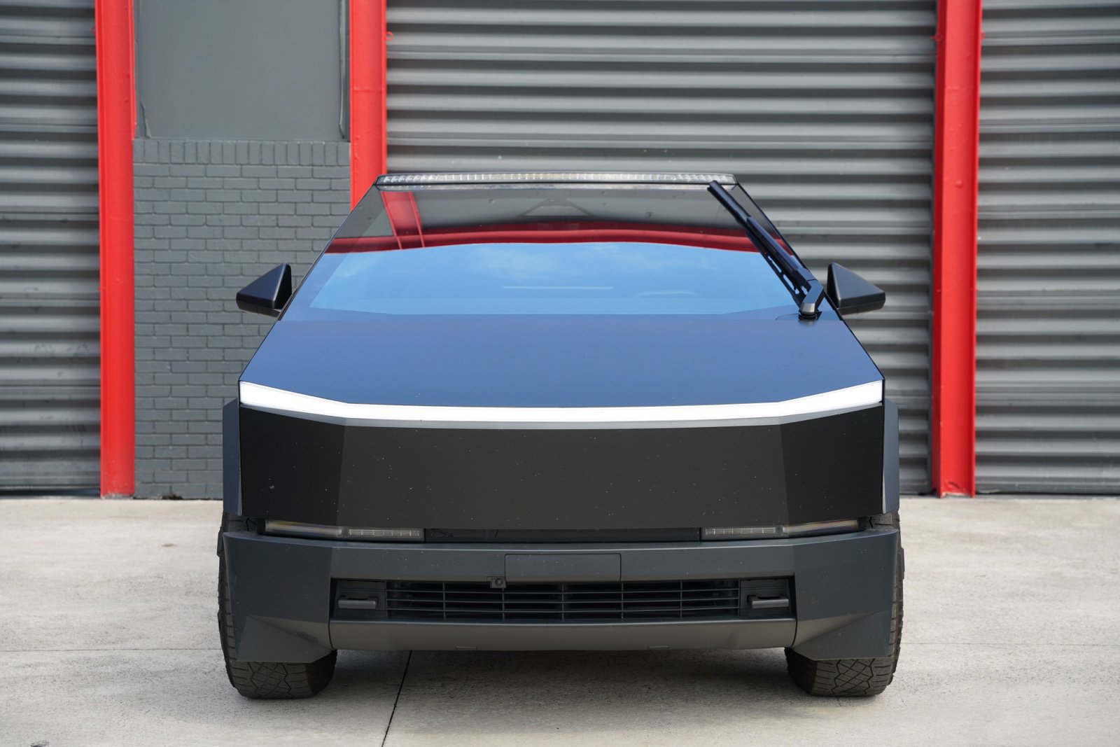 Used 2024 Tesla Cybertruck Cyberbeast AWD/4WD image 3