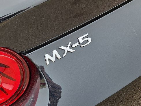 Used 2024 MAZDA MX-5 Miata RF Grand Touring w/ Weather Package image 13