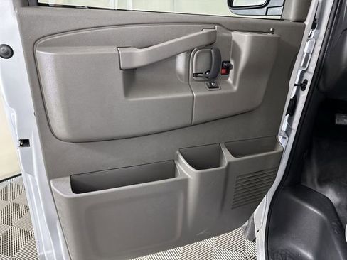 New 2026 GMC Savana 3500 Extended w/ Driver Convenience Package RWD image 22