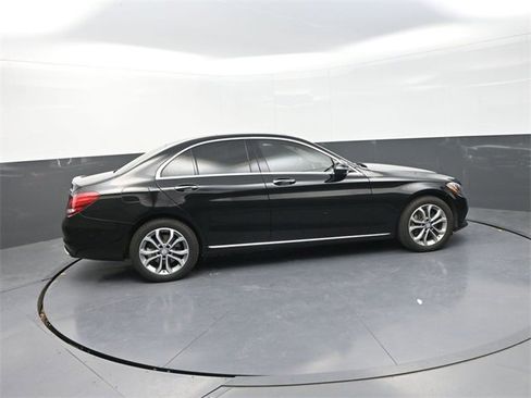 Used 2017 Mercedes-Benz C 300 4MATIC Sedan image 8