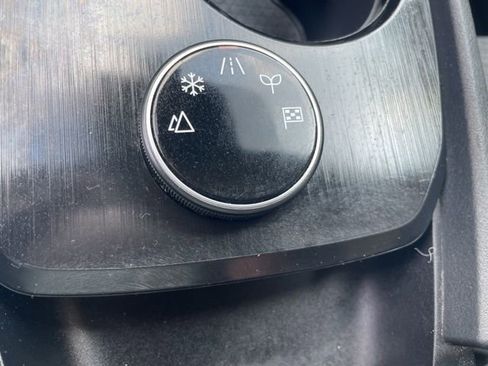 Used 2021 Nissan Rogue SV image 36