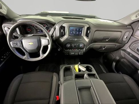 Used 2025 Chevrolet Silverado 2500 Custom w/ Custom Value Package AWD/4WD image 8