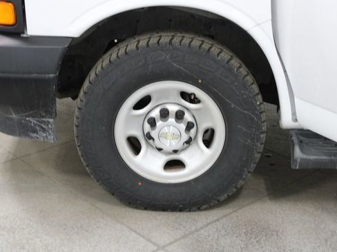 Used 2023 Chevrolet Express 3500 LS image 42