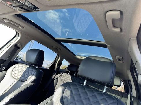 Used 2023 Hyundai Santa Fe Limited image 17