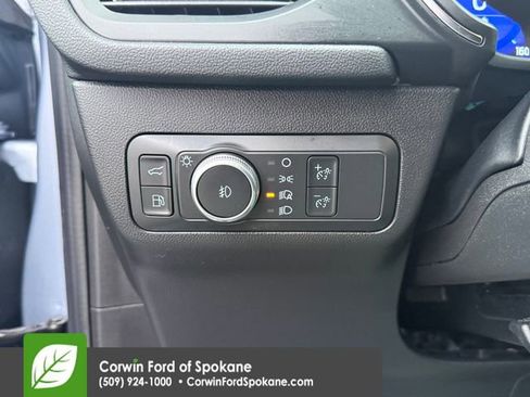 Used 2022 Ford Escape Titanium image 28