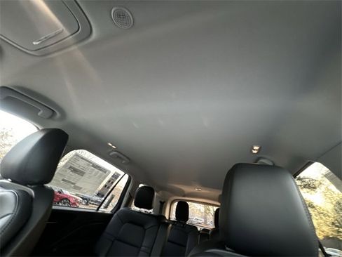 New 2026 Lincoln Aviator AWD image 22