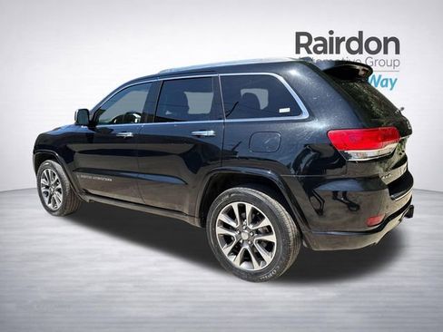 Used 2018 Jeep Grand Cherokee Overland AWD/4WD image 5