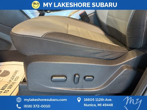 Used 2015 Ford Escape SE image 9