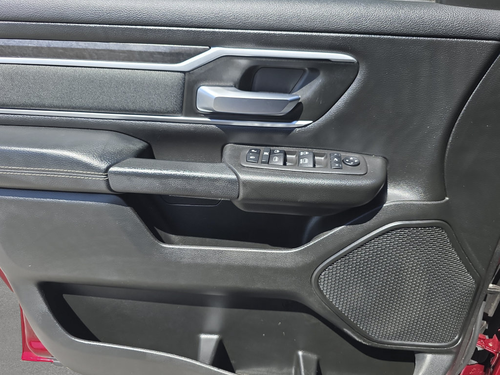 Used 2022 RAM 1500 Big Horn AWD/4WD image 17