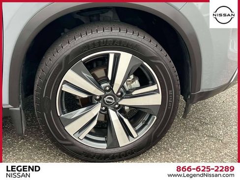 Certified 2023 Nissan Rogue SL AWD/4WD image 9