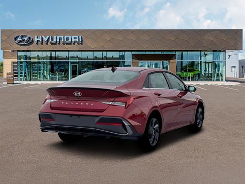 New 2026 Hyundai Elantra SEL Sport image 8