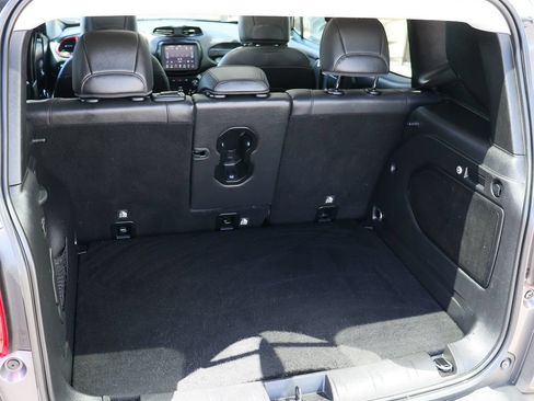 Used 2019 Jeep Renegade Trailhawk AWD/4WD image 25
