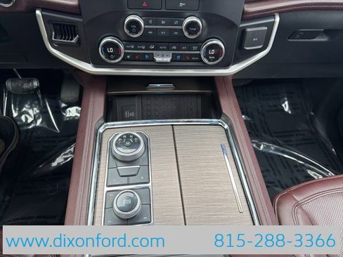 Used 2023 Ford Expedition Max Limited image 13