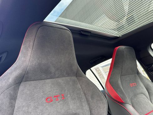 New 2026 Volkswagen Golf SE image 16