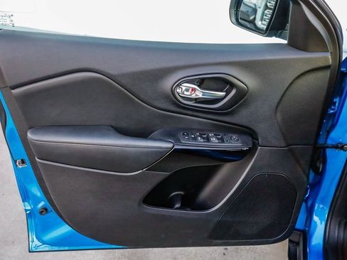 Certified 2021 Jeep Cherokee Latitude Plus image 20