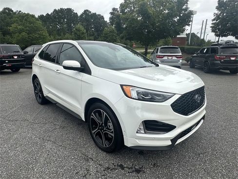 Used 2022 Ford Edge ST w/ Equipment Group 401A image 7
