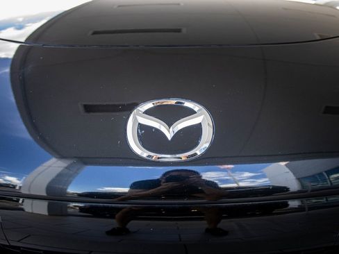 Used 2014 MAZDA MX-5 Miata Sport image 4