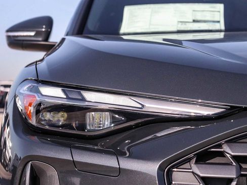 New 2025 Audi Q5 Premium image 9