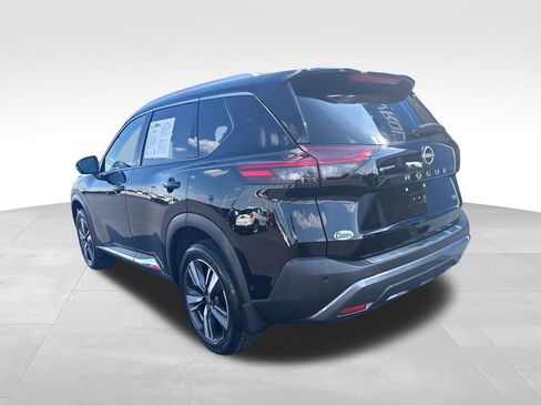 Used 2023 Nissan Rogue SL w/ SL Premium Package FWD image 7