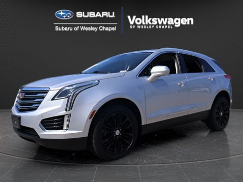 Used 2018 Cadillac XT5 Premium Luxury FWD image 4