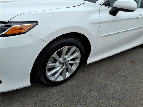 Certified 2023 Toyota Camry LE image 4