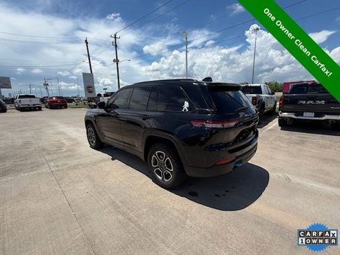 Used 2022 Jeep Grand Cherokee Trailhawk AWD/4WD image 3