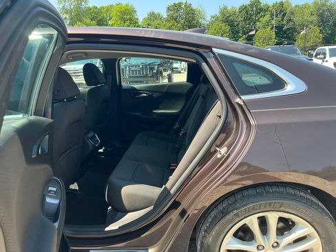 Used 2016 Chevrolet Malibu LT FWD image 29