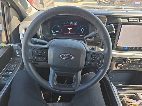 Used 2024 Ford F350 XLT w/ XLT Premium Package AWD/4WD image 18