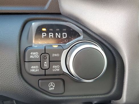 New 2026 RAM 1500 4x4 Crew Cab image 26