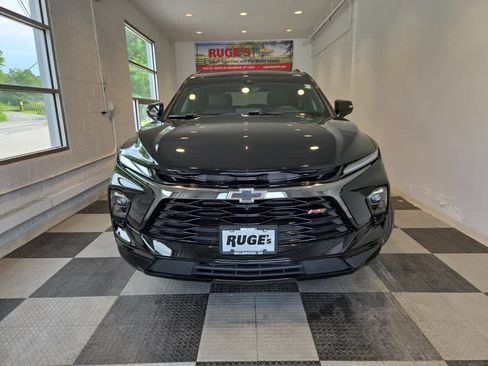 Used 2025 Chevrolet Blazer RS w/ Driver Confidence II Package AWD/4WD image 2