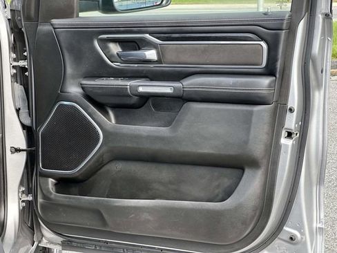 Used 2023 RAM 1500 Laramie AWD/4WD image 7