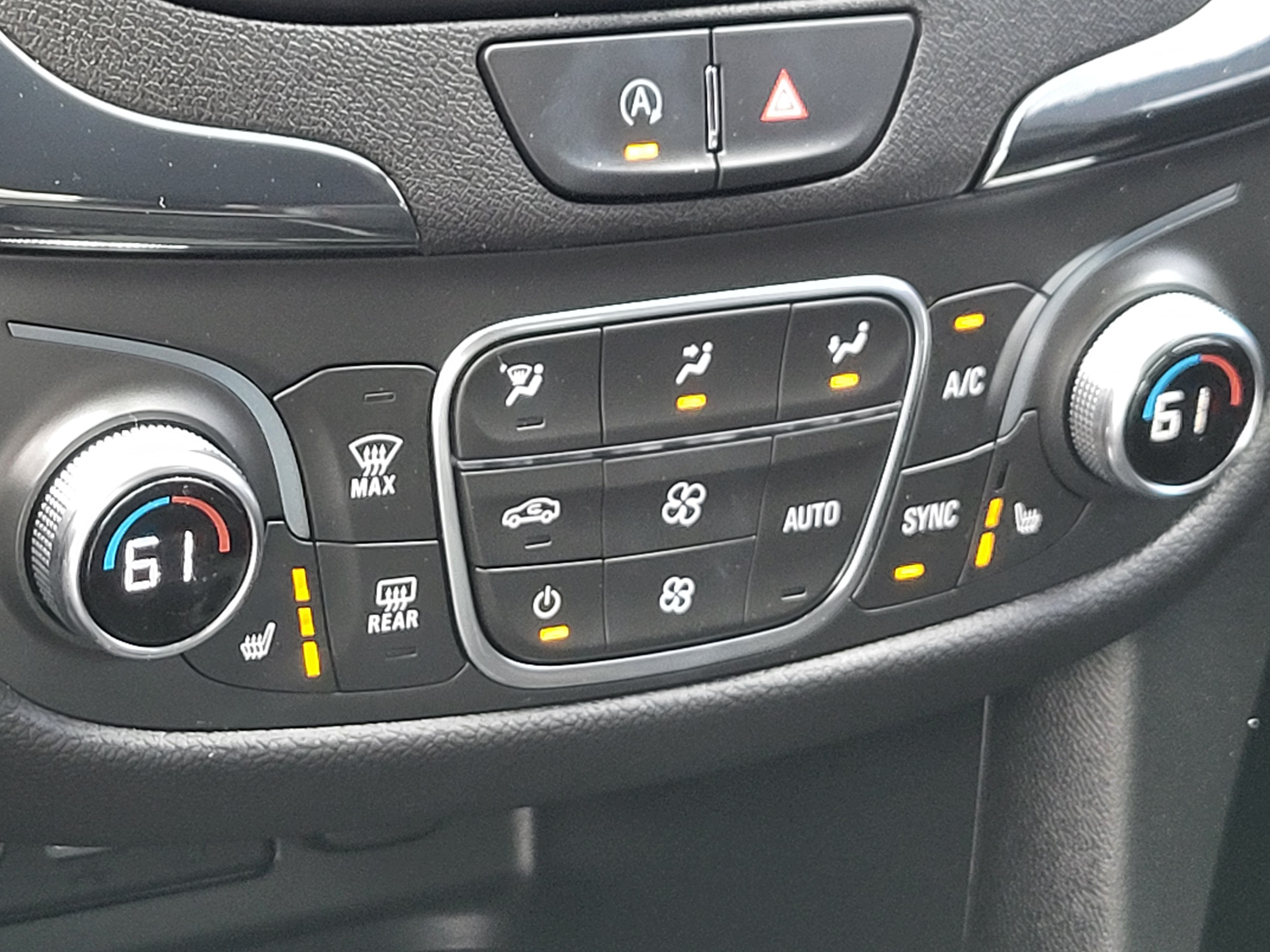 Used 2024 Chevrolet Equinox RS AWD/4WD image 19