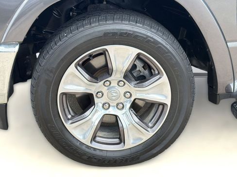 Used 2021 RAM 1500 Laramie AWD/4WD image 11