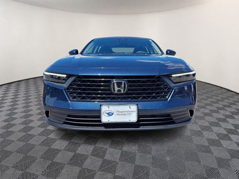Used 2023 Honda Accord EX image 2